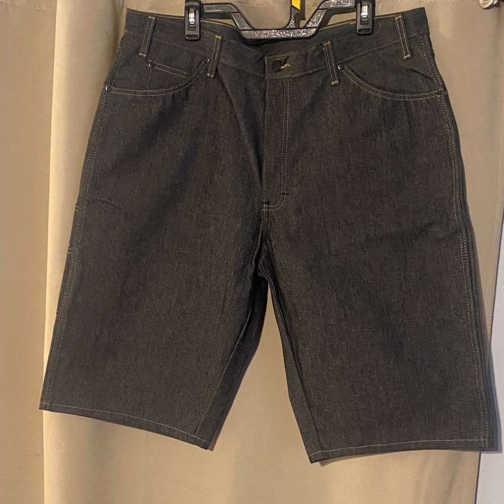 Men’s Dickies shorts